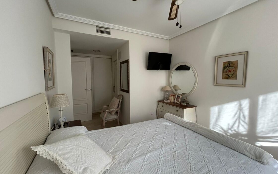 Квартира в Альбире 95 кв.м з терасою 60 кв.м біля моря