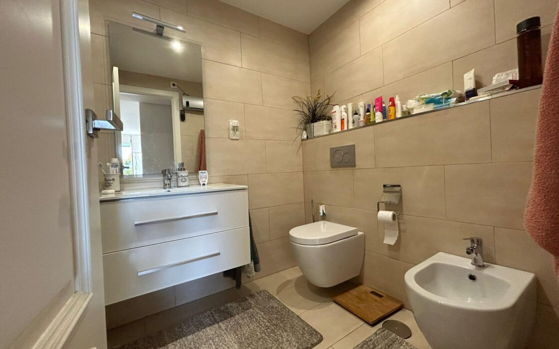 Квартира в Альбире 95 кв.м з терасою 60 кв.м біля моря