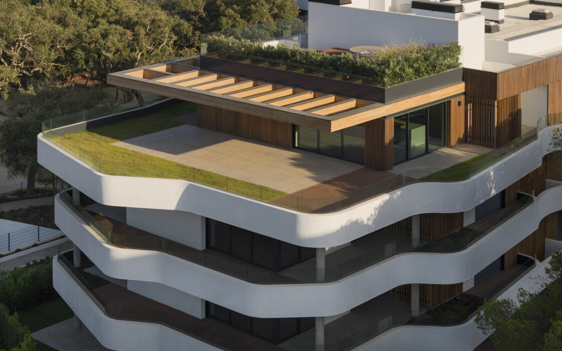 Экологичная вилла в Сотогранде с террасой 432 кв.м