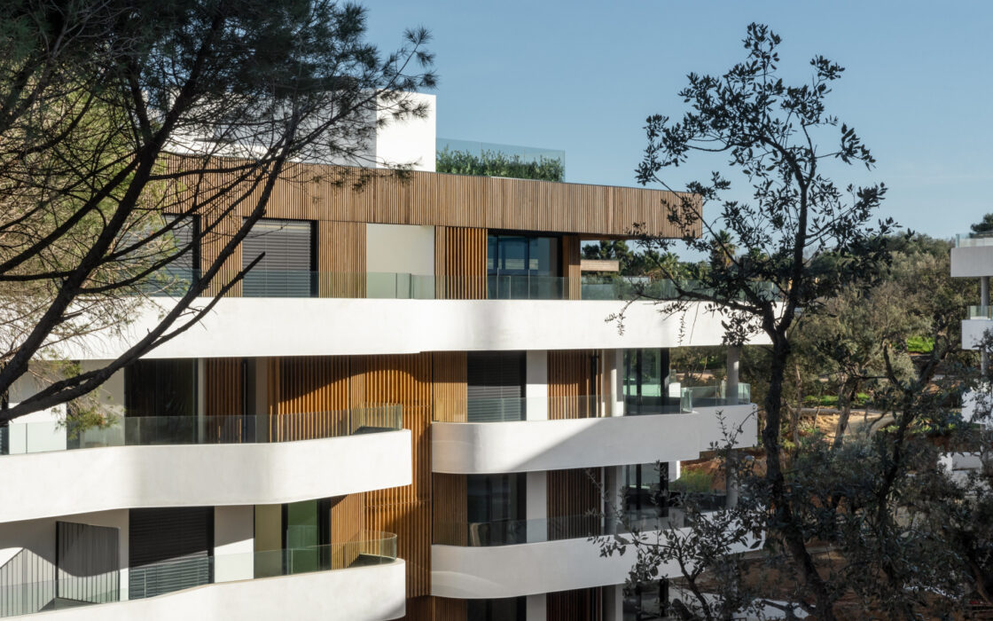 Экологичная вилла в Сотогранде с террасой 432 кв.м