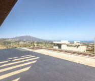 Чотирикімнатна вілла в Бенахавісі з терасою 605 кв.м