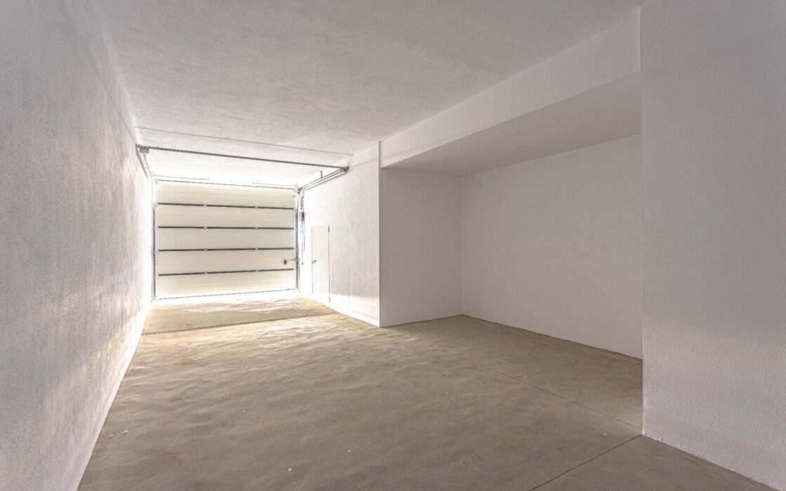 Чотирикімнатна вілла в Бенахавісі з терасою 605 кв.м