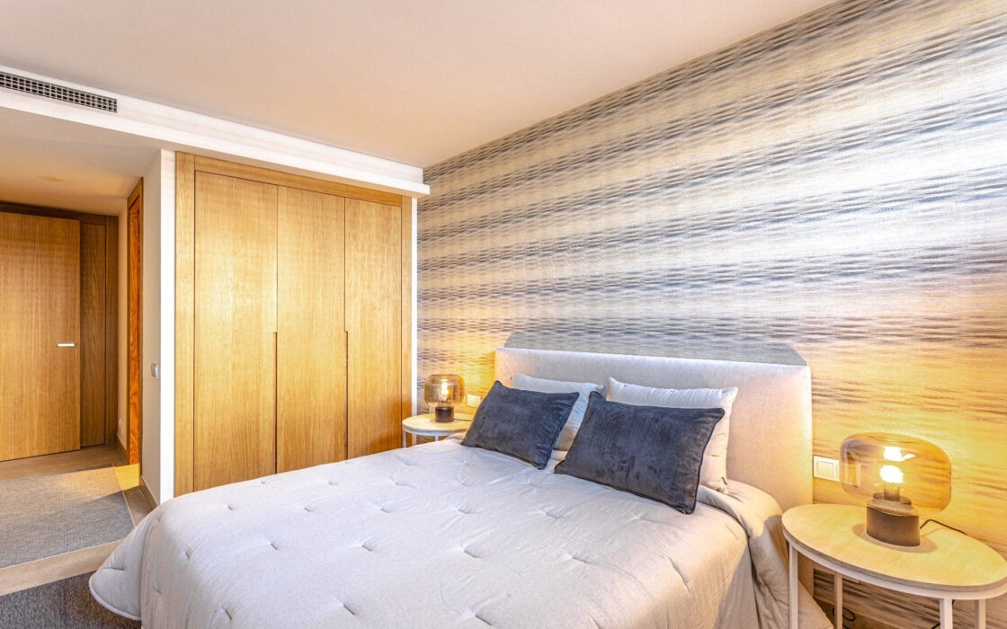 Чотирикімнатна вілла в Бенахавісі з терасою 605 кв.м