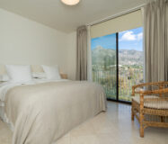 Элегантная вилла в районе Золотой мили с террасой 608 кв.м