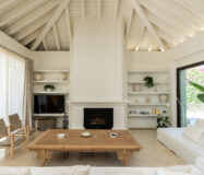 Элегантная вилла в районе Золотой мили с террасой 608 кв.м