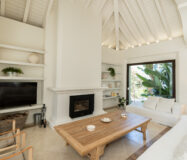 Элегантная вилла в районе Золотой мили с террасой 608 кв.м