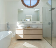 Элегантная вилла в районе Золотой мили с террасой 608 кв.м