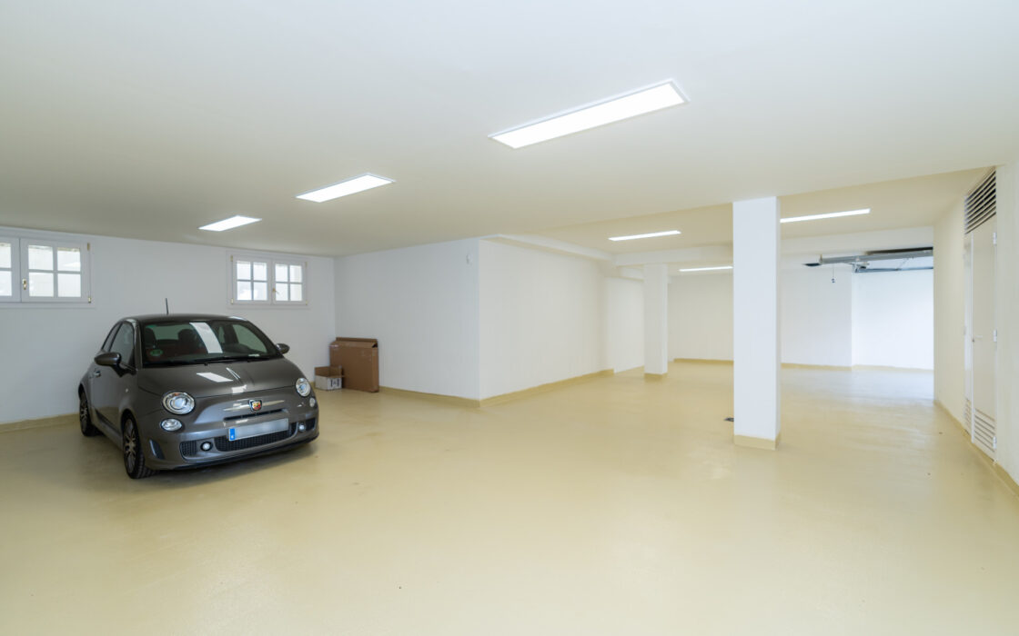 Элегантная вилла в районе Золотой мили с террасой 608 кв.м