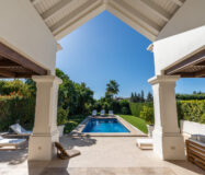 Элегантная вилла в районе Золотой мили с террасой 608 кв.м