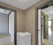 Просторная квартира 3+2 в Эстепоне с террасой у моря