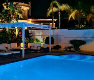 Вілла в Естепоні, 272 кв.м, стиль і море поруч