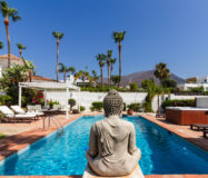 Вілла в Естепоні, 272 кв.м, стиль і море поруч