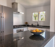 Вілла в Естепоні, 272 кв.м, стиль і море поруч