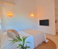 Вілла в Естепоні, 272 кв.м, стиль і море поруч