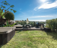 Простора квартира з трьома спальнями в Естепоні біля моря