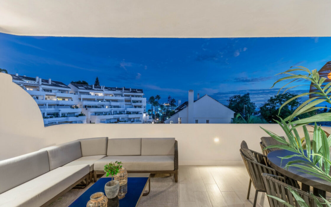 Квартира 139 кв.м з терасою в Новій Андалусії