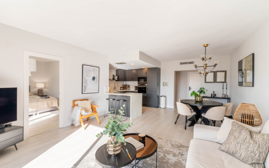 Квартира 139 кв.м з терасою в Новій Андалусії