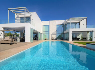 Вилла в Бенависе 166 кв.м с террасой и видом на море