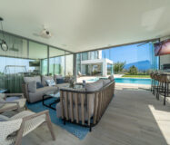 Вілла в Бенависі 166 кв.м з терасою та видом на море