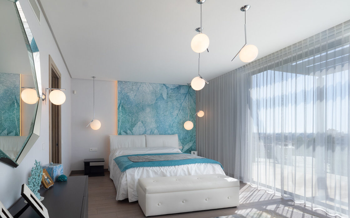 Вілла в Бенависі 166 кв.м з терасою та видом на море