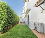 Квартира с 2 спальнями в Эстепоне с террасой 110 кв.м