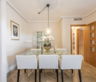 Квартира с 2 спальнями в Эстепоне с террасой 110 кв.м