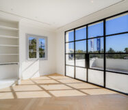 Вілла з терасою в Нуева Андалусія 629 кв.м, біля моря