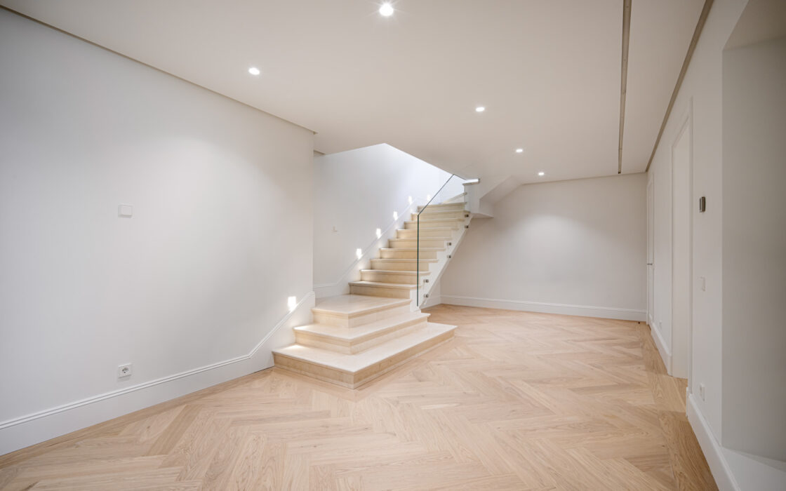 Вілла з терасою в Нуева Андалусія 629 кв.м, біля моря