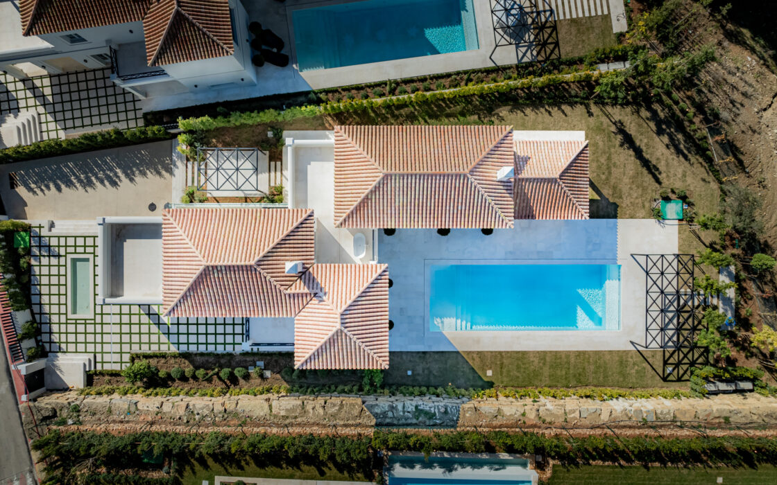 Вілла з терасою в Нуева Андалусія 629 кв.м, біля моря