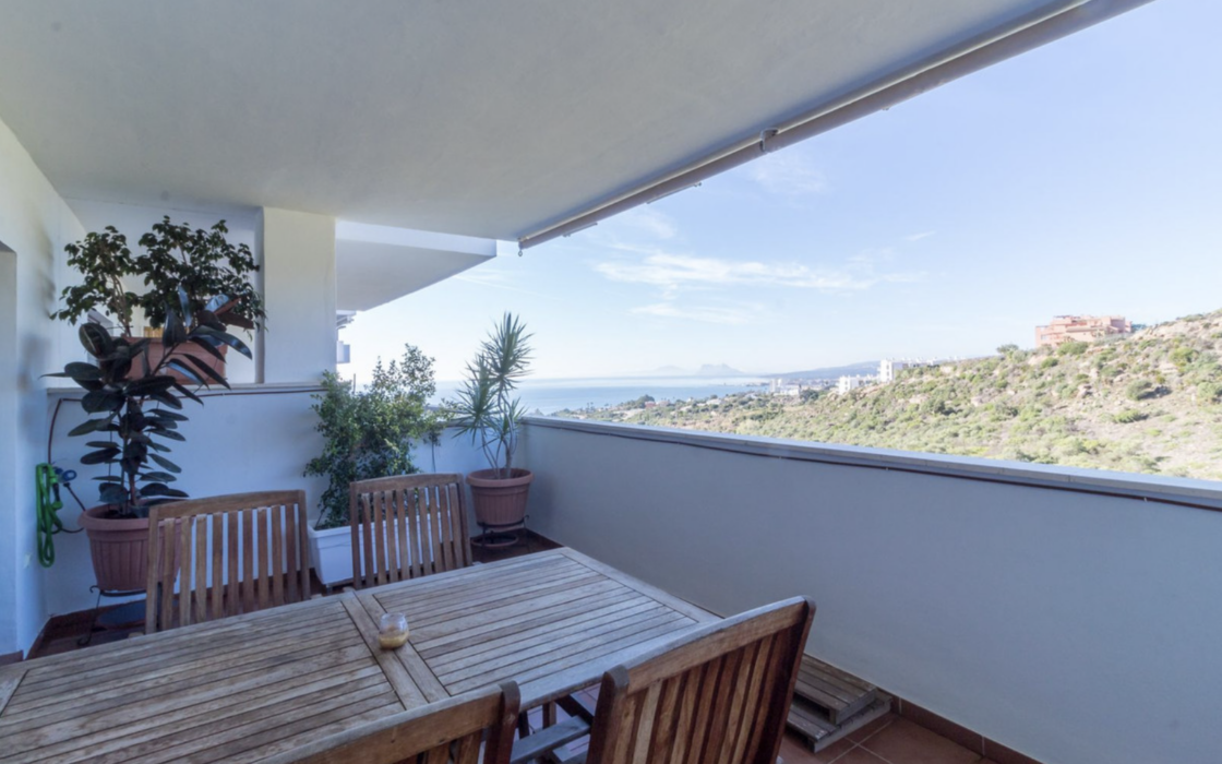 Квартира с 2 спальнями и террасой у моря в Коста-дель-Соль