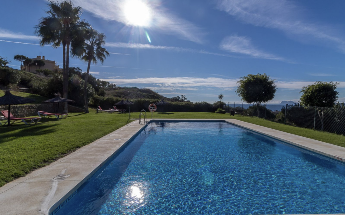 Квартира с 2 спальнями и террасой у моря в Коста-дель-Соль