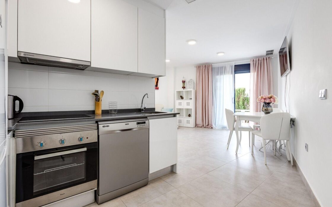 Квартира 2 спальни в Ла Мате у моря с террасой 59 кв.м.