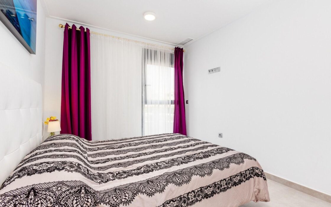 Квартира 2 спальни в Ла Мате у моря с террасой 59 кв.м.