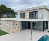 Роскошные виллы в Монтезении с террасой и бассейном