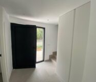 Роскошные виллы в Монтезении с террасой и бассейном