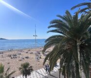 Светлая квартира у моря в Бенидорме 90 кв.м с террасой