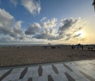 Светлая квартира у моря в Бенидорме 90 кв.м с террасой