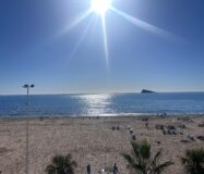 Светлая квартира у моря в Бенидорме 90 кв.м с террасой