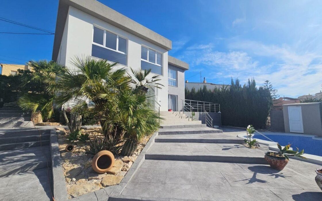 Вілла з 4 спальнями в Кальпе біля моря з панорамним видом