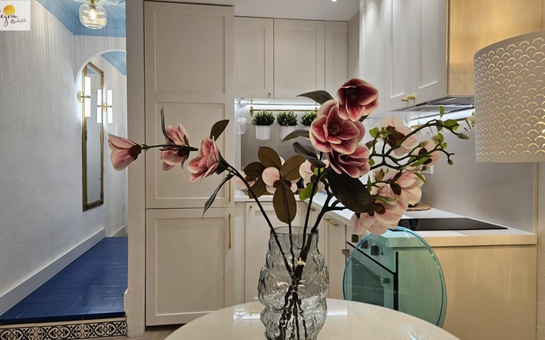 Дуплекс с террасой и видом на море в Оропесе-дель-Мар 68 кв.м