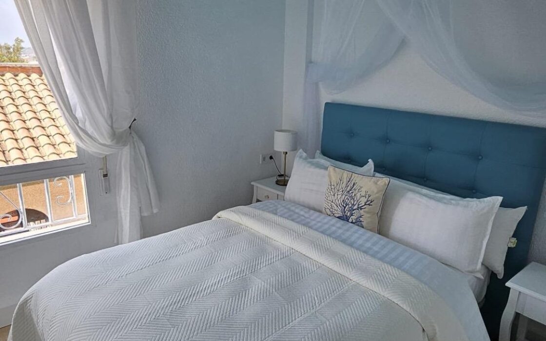 Дуплекс с террасой и видом на море в Оропесе-дель-Мар 68 кв.м