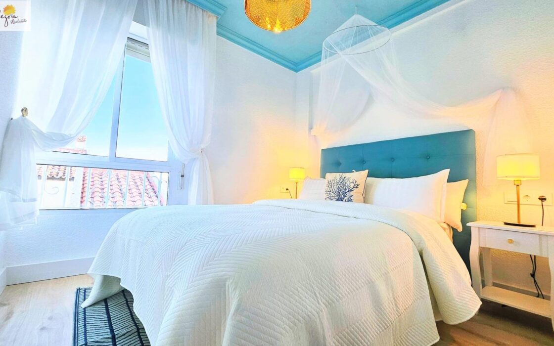 Дуплекс с террасой и видом на море в Оропесе-дель-Мар 68 кв.м