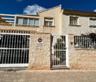 Таунхаус в Альбире 306 кв.м с садом в 15 минутах от пляжа