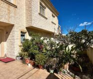 Таунхаус в Альбире 306 кв.м с садом в 15 минутах от пляжа