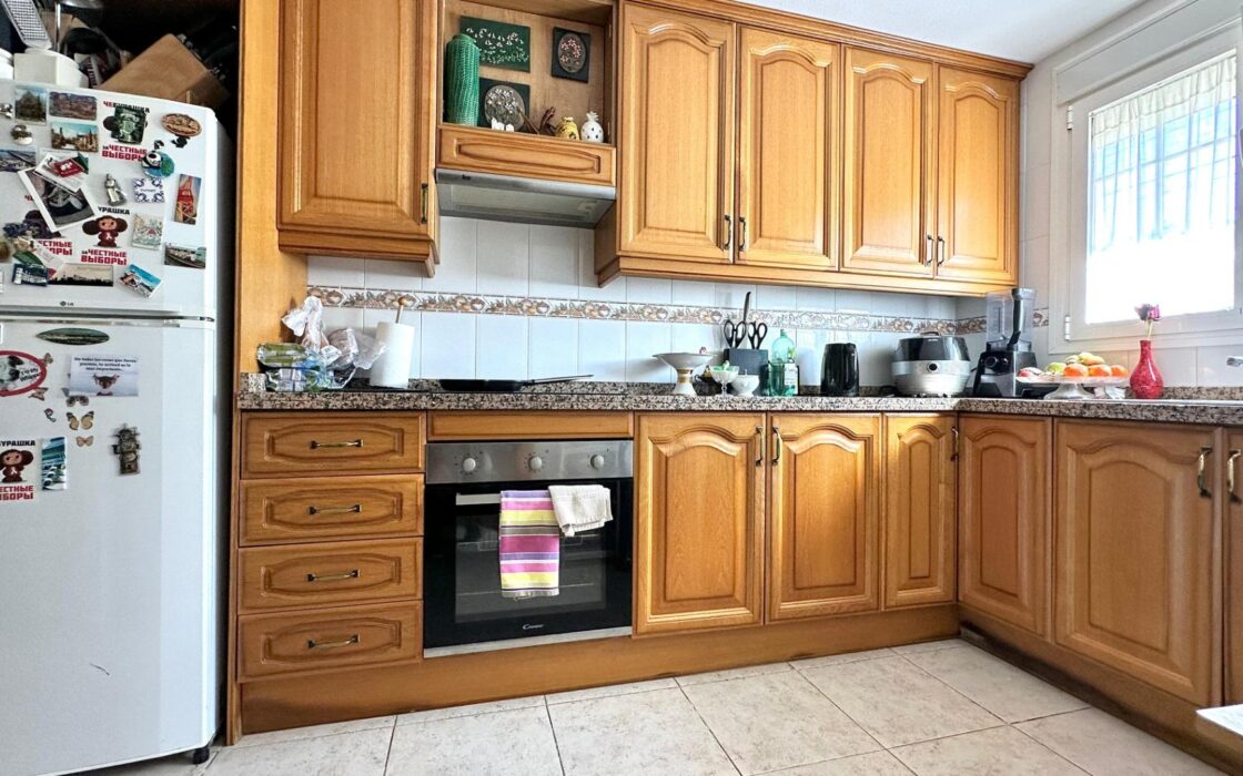 Таунхаус в Альбире 306 кв.м с садом в 15 минутах от пляжа