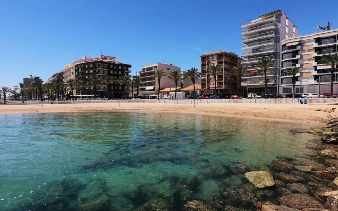 Апартаменты 125 кв.м у моря в Торревьехе с террасой