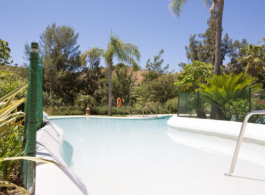 Квартира в Михасе с террасой и видом на море 80 кв.м