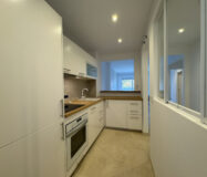 Квартира в Михасі з терасою та видом на море 80 кв.м