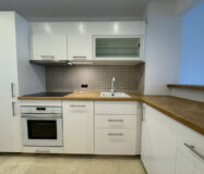 Квартира в Михасі з терасою та видом на море 80 кв.м