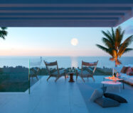 4-спальний будинок з садом та басейном в Ель Чапаррал, Міхас